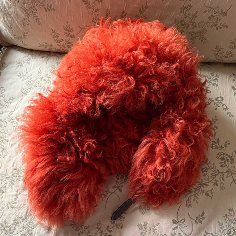 Gucci NWT Orange Shearling Hat Medium 58cm - Picture 3 of 15